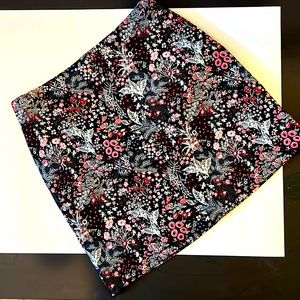 H&M Pink Black Patterned Skirt. Size 12
